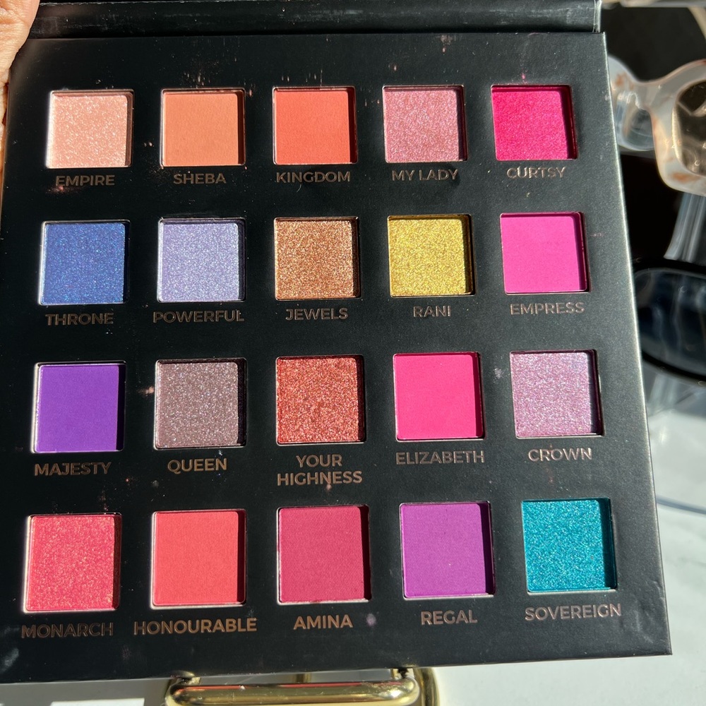 Eyeshadow pallet